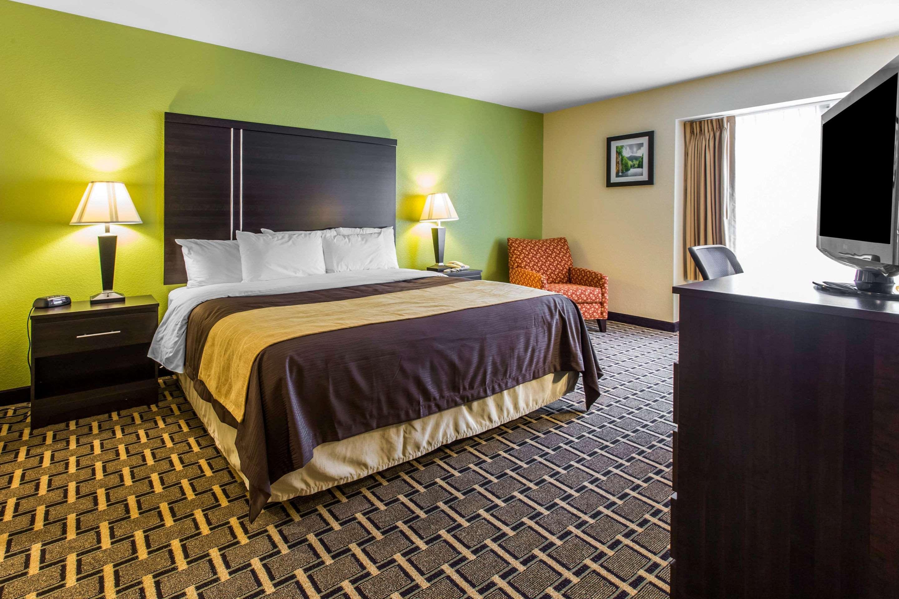 Quality Inn West Of Asheville Canton Eksteriør billede