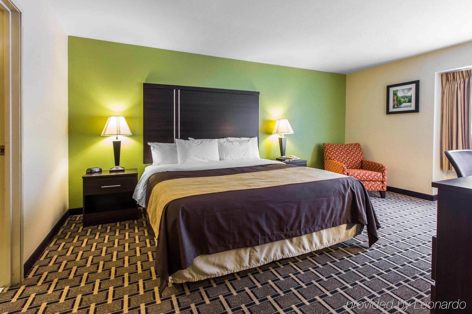 Quality Inn West Of Asheville Canton Eksteriør billede
